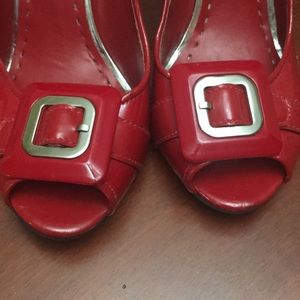 Gianni Bini peep toe